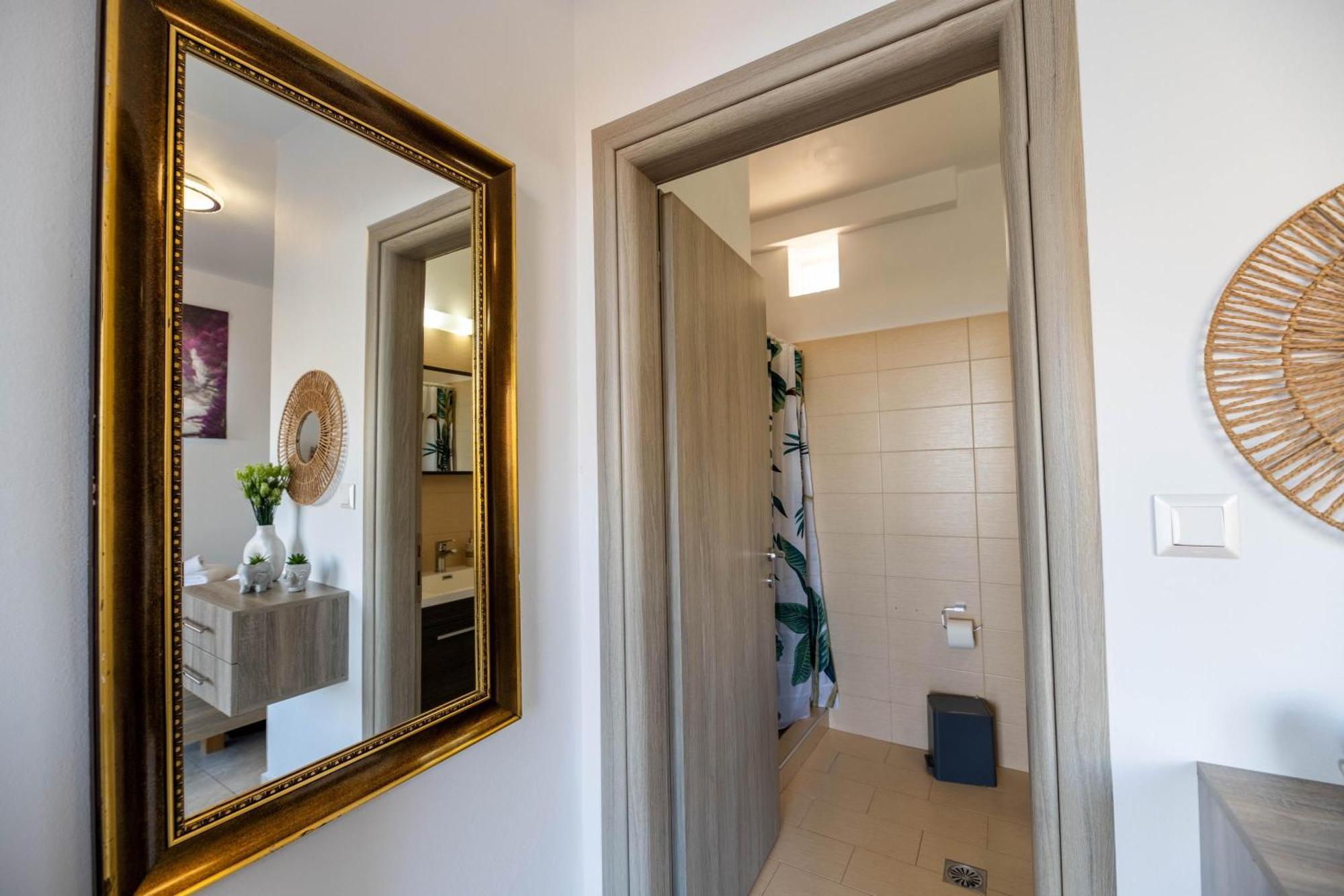 Aperanto Galazio Apartment 阿彻奇洛斯 外观 照片